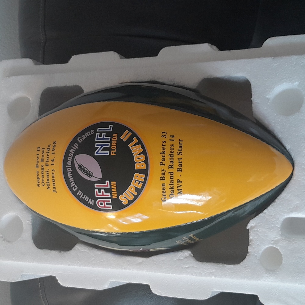 Vintage Danbury Mint Geenbay Packers Dynasty Trophy New in box